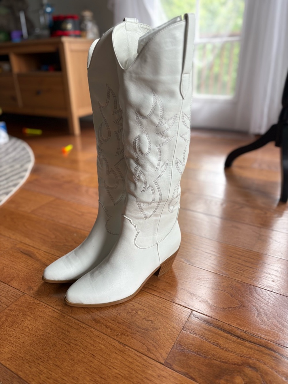 NEW White Western Leather Festival Cowboy Boots, 12th Tribe size 9